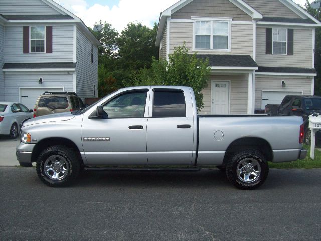 Dodge Ram 1500 2004 photo 4