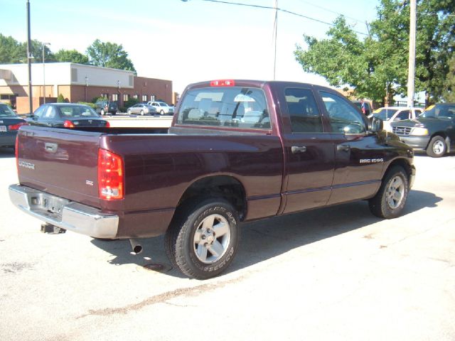 Dodge Ram 1500 2004 photo 2