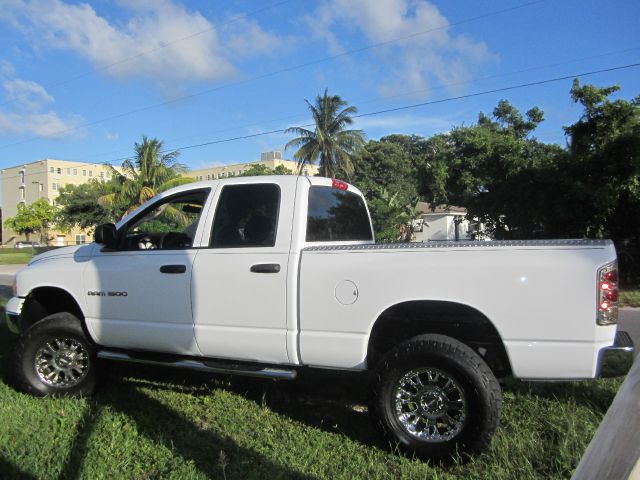 Dodge Ram 1500 2005 photo 3