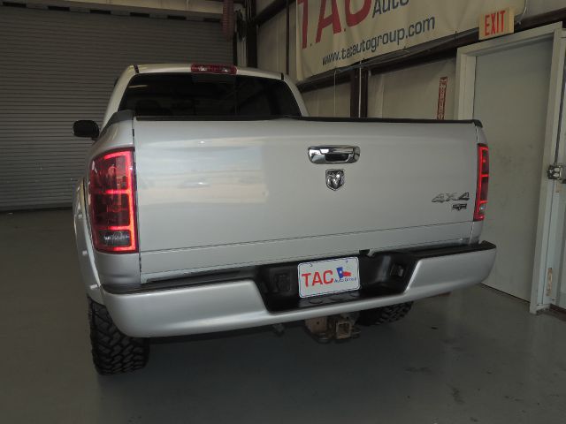 Dodge Ram 1500 2005 photo 2