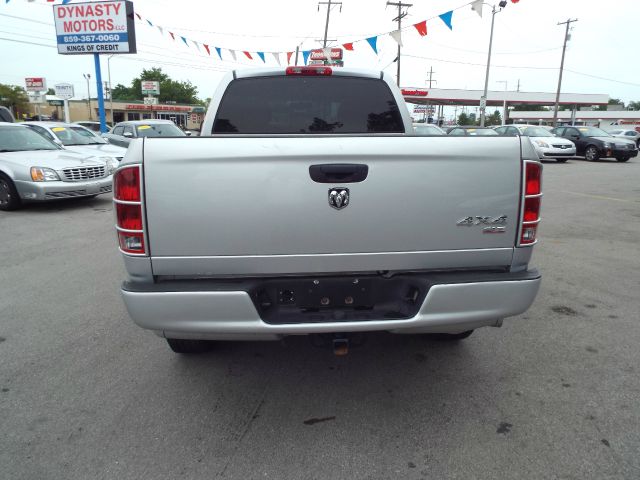 Dodge Ram 1500 2005 photo 3