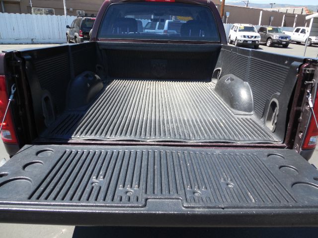 Dodge Ram 1500 2005 photo 3