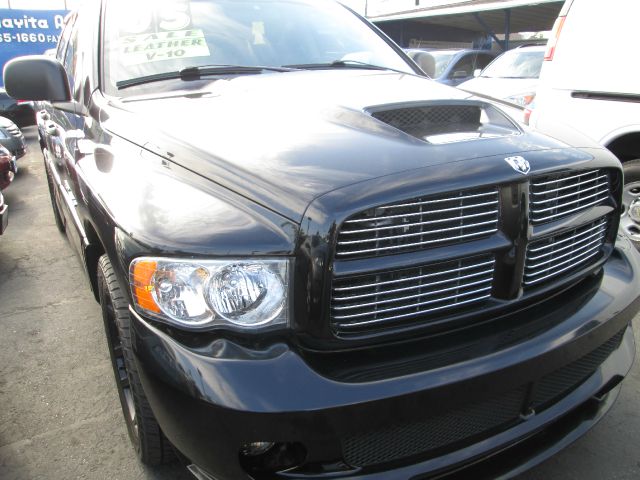 Dodge Ram 1500 2005 photo 2