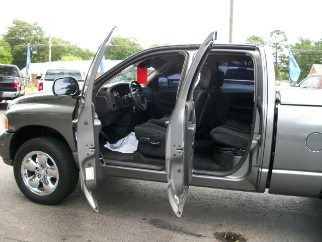 Dodge Ram 1500 2005 photo 2