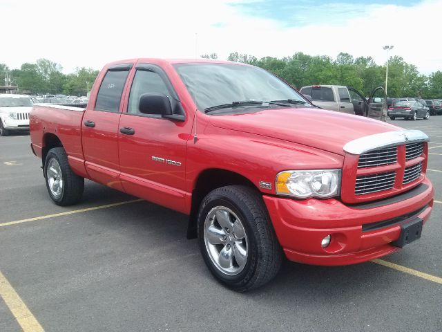 Dodge Ram 1500 2005 photo 2