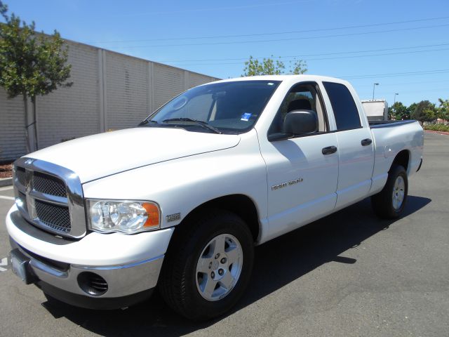 Dodge Ram 1500 2005 photo 2