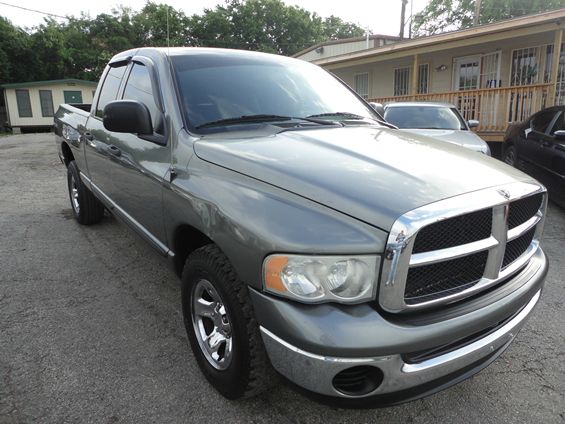 Dodge Ram 1500 Ext WT Pickup Truck