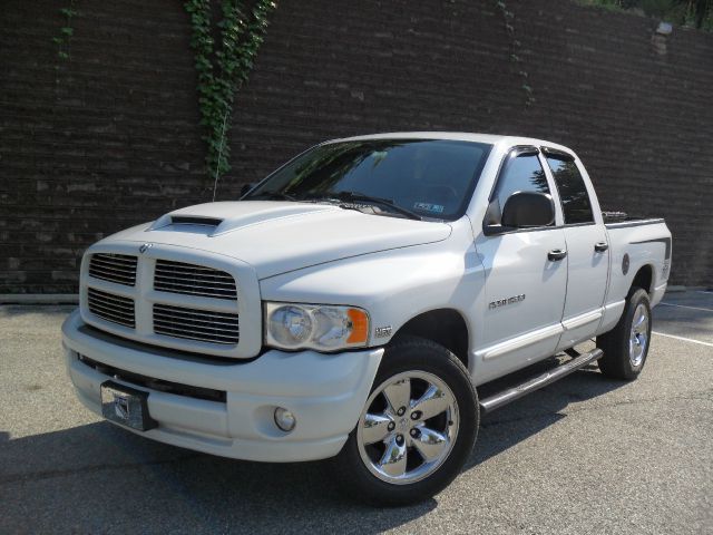 Dodge Ram 1500 2005 photo 2