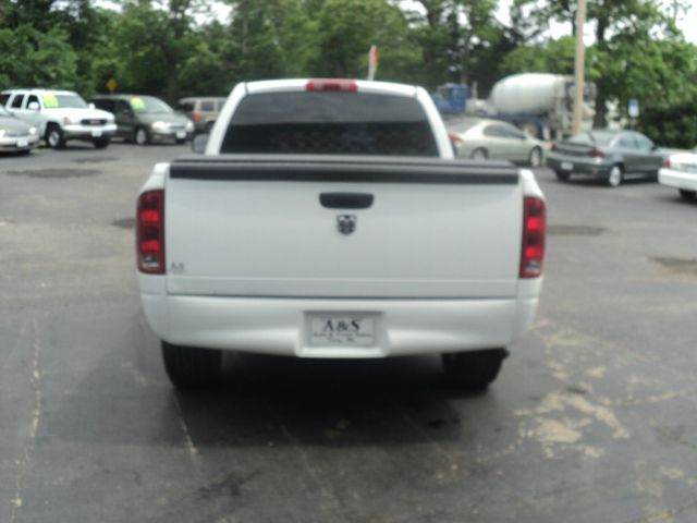 Dodge Ram 1500 2005 photo 4