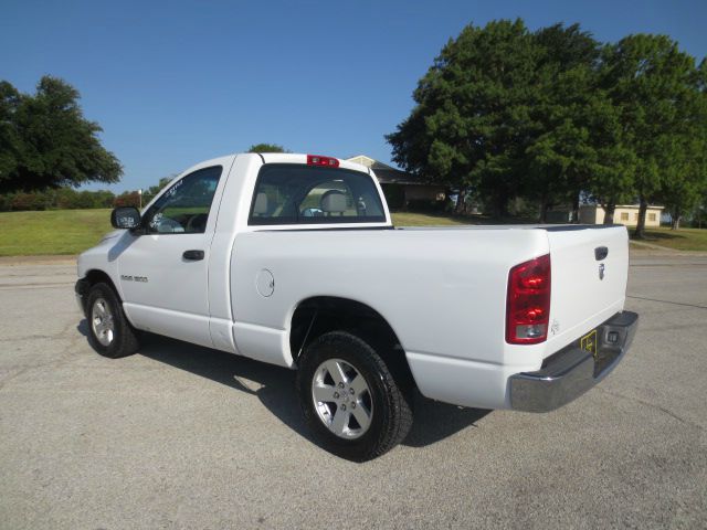 Dodge Ram 1500 2005 photo 3