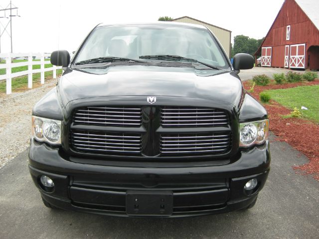 Dodge Ram 1500 2005 photo 2