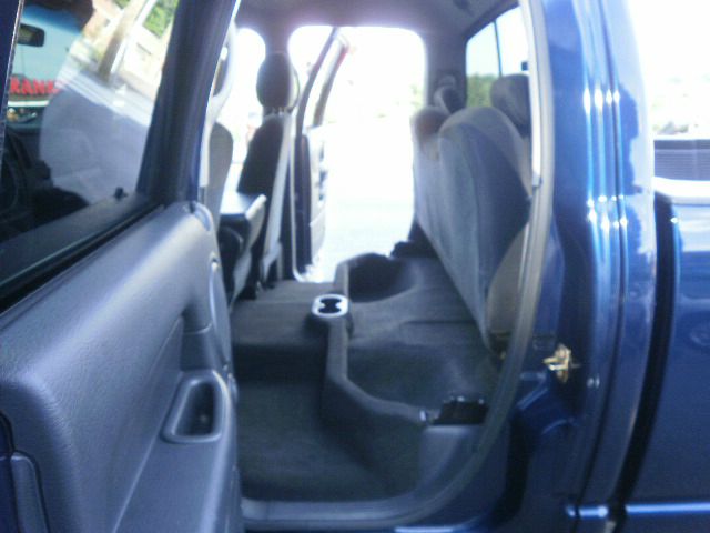 Dodge Ram 1500 2005 photo 19