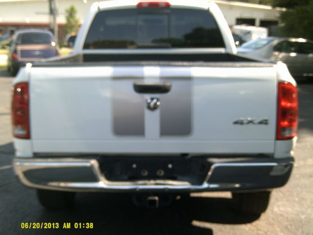 Dodge Ram 1500 2005 photo 2