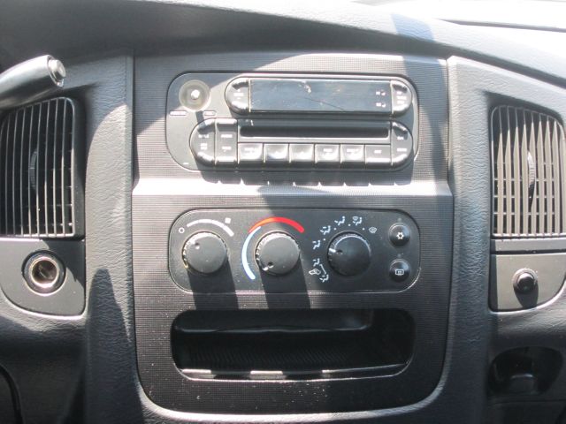 Dodge Ram 1500 2005 photo 12