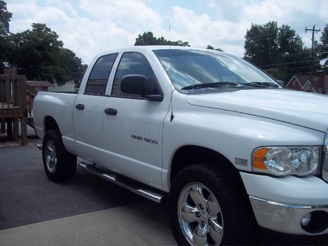 Dodge Ram 1500 2005 photo 2