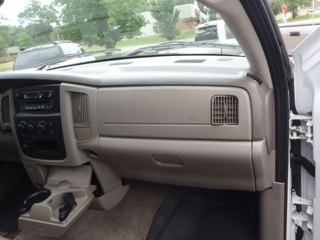 Dodge Ram 1500 2005 photo 18