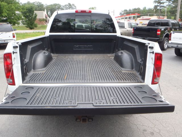 Dodge Ram 1500 2005 photo 3