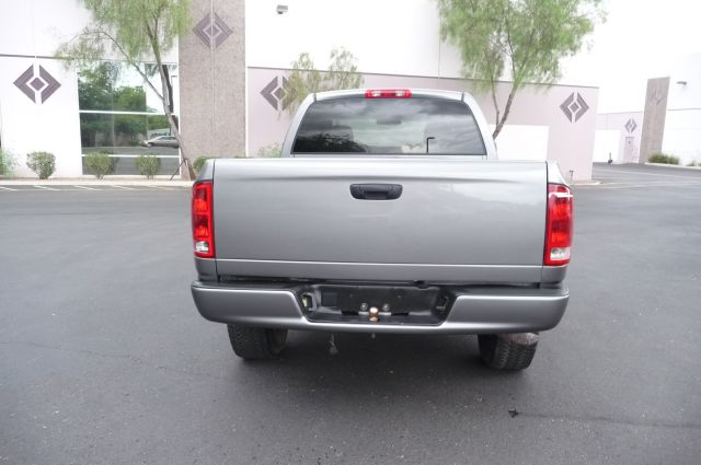 Dodge Ram 1500 2005 photo 2