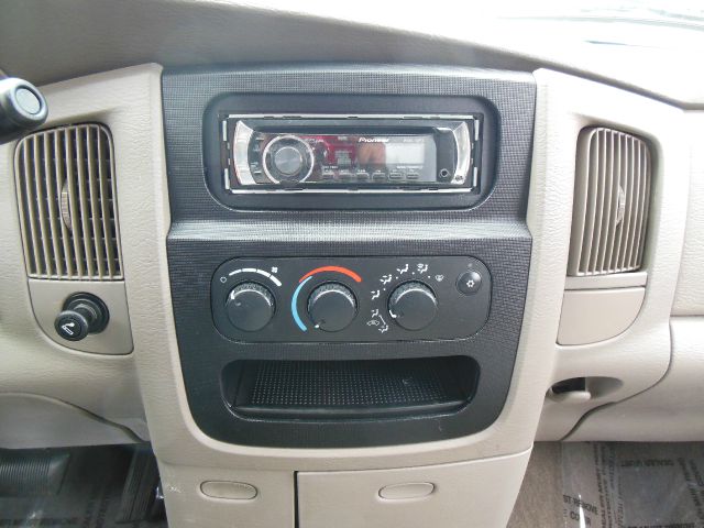 Dodge Ram 1500 2005 photo 15