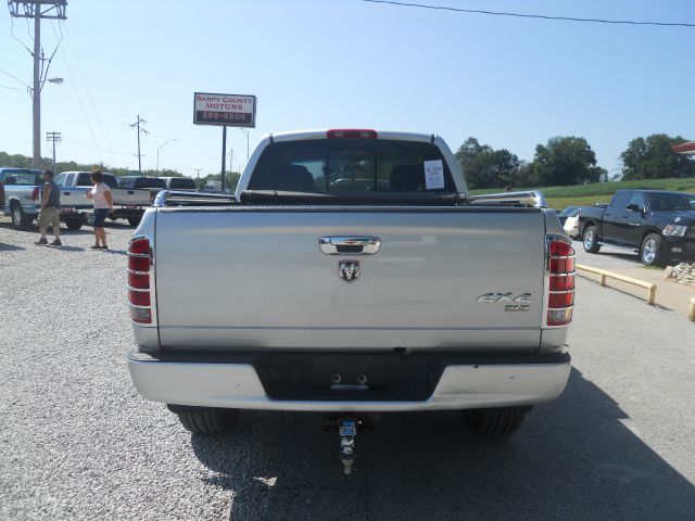 Dodge Ram 1500 2005 photo 3