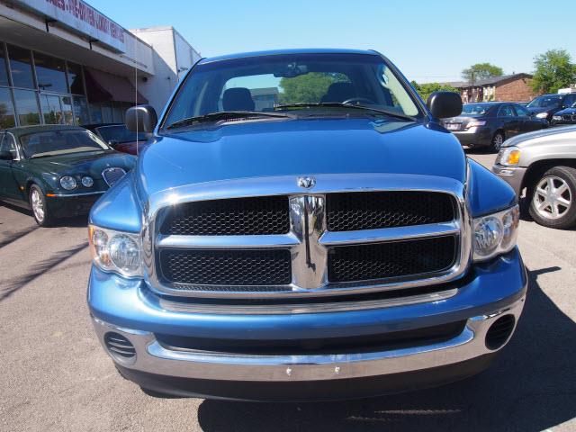 Dodge Ram 1500 2005 photo 2