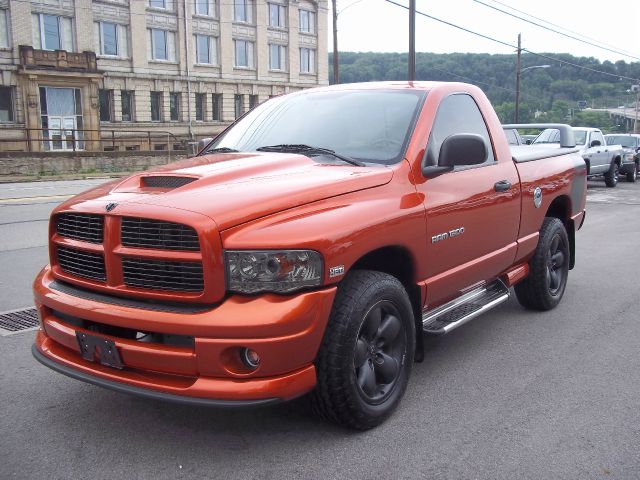 Dodge Ram 1500 Fleetside EXT CAB 4X4 Pickup Truck