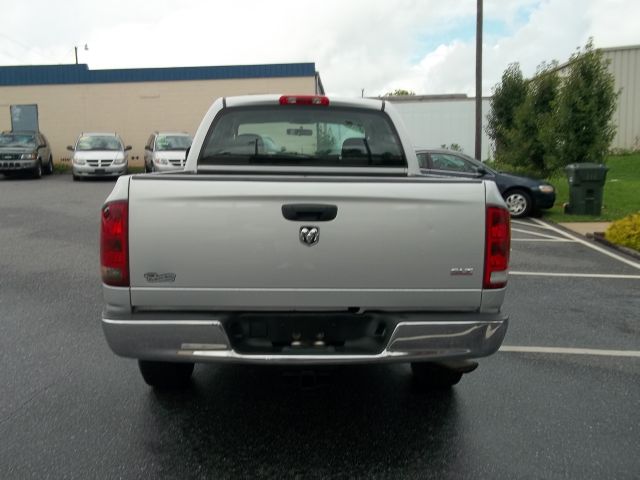 Dodge Ram 1500 Ext WT Pickup Truck