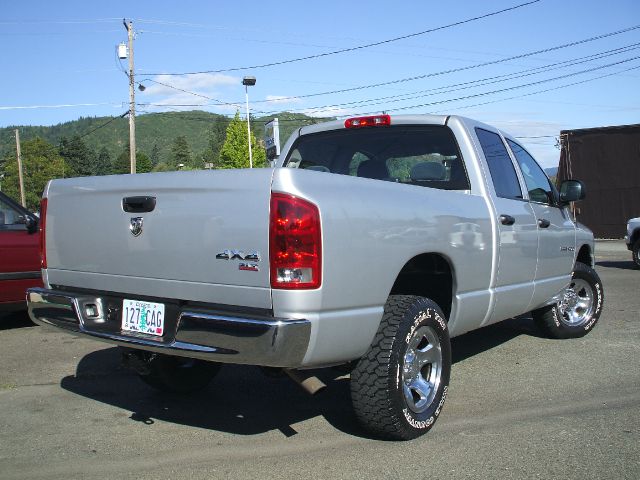 Dodge Ram 1500 Ext WT Pickup Truck