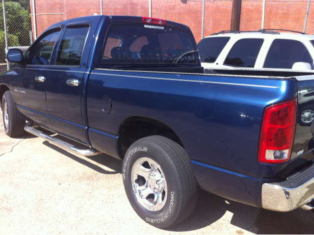 Dodge Ram 1500 Ext WT Pickup Truck