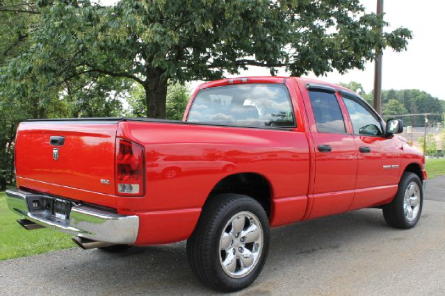 Dodge Ram 1500 Ext WT Pickup Truck