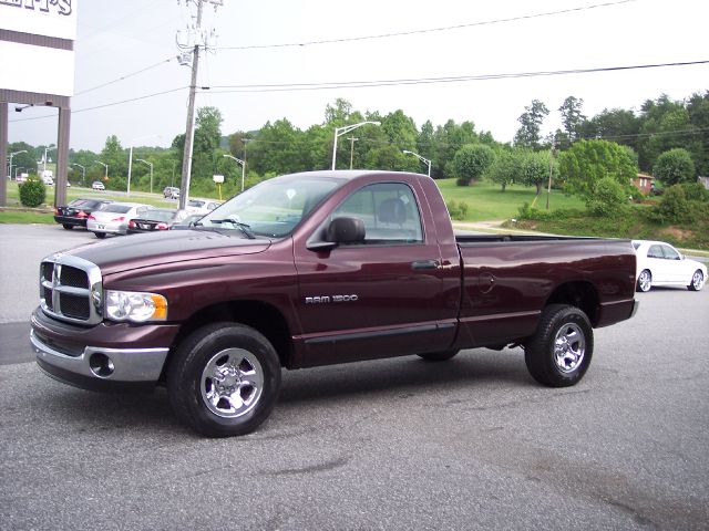 Dodge Ram 1500 2005 photo 2