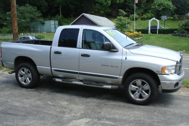 Dodge Ram 1500 2005 photo 3