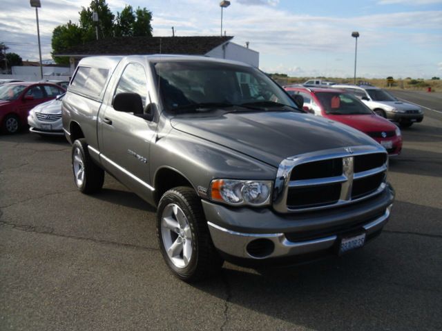 Dodge Ram 1500 2005 photo 2