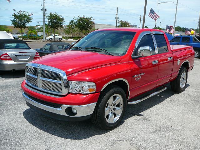 Dodge Ram 1500 Ext WT Pickup Truck