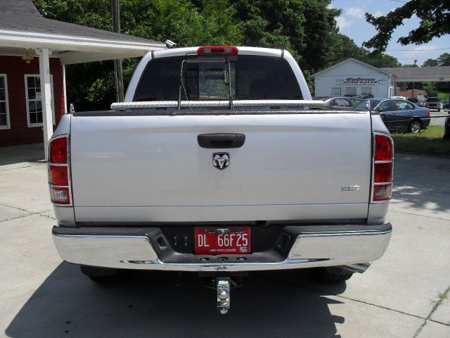 Dodge Ram 1500 2005 photo 3