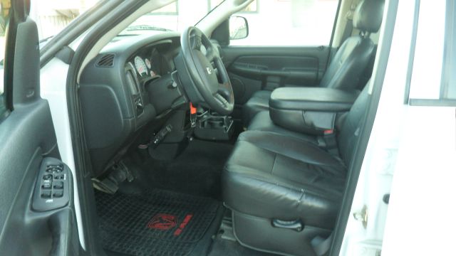 Dodge Ram 1500 2005 photo 3