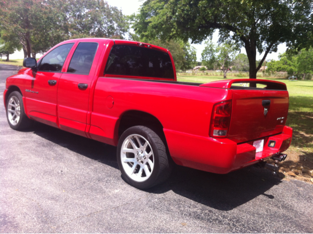 Dodge Ram 1500 2005 photo 2