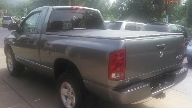 Dodge Ram 1500 2005 photo 3