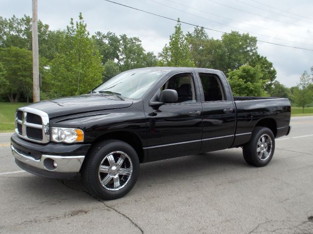 Dodge Ram 1500 2005 photo 2