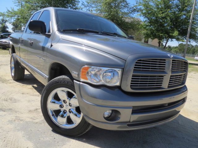 Dodge Ram 1500 2005 photo 2