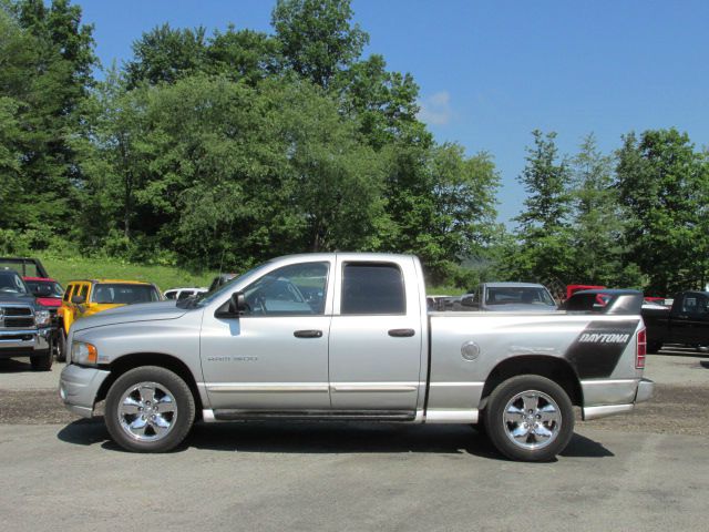 Dodge Ram 1500 2005 photo 2