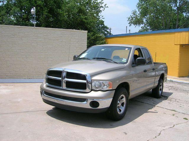 Dodge Ram 1500 2005 photo 3