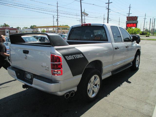 Dodge Ram 1500 2005 photo 3