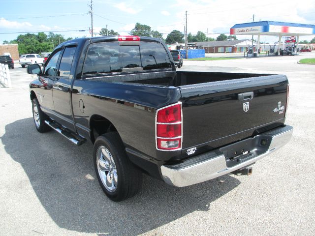 Dodge Ram 1500 2005 photo 2