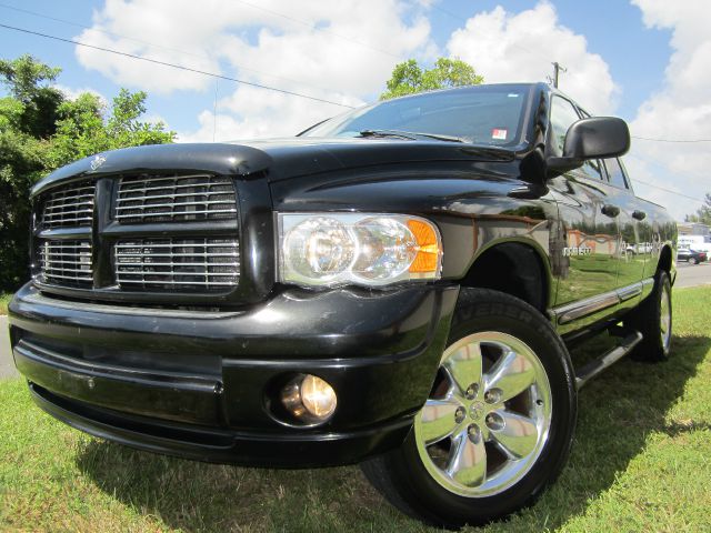 Dodge Ram 1500 Ext WT Pickup Truck