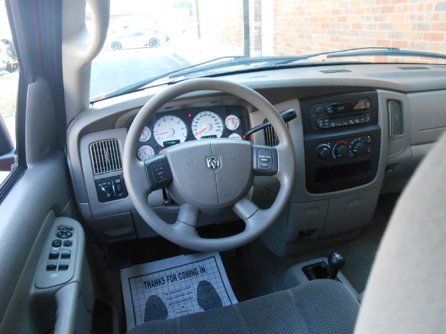 Dodge Ram 1500 2005 photo 9