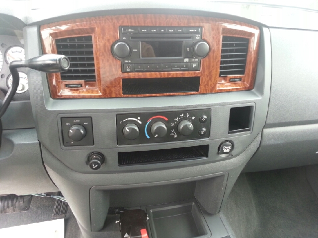 Dodge Ram 1500 2006 photo 4