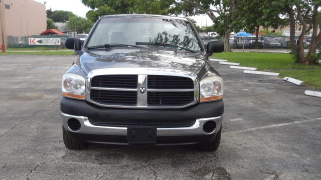 Dodge Ram 1500 4dr LX 4WD Auto Pickup Truck