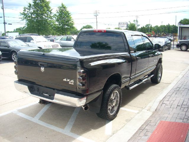 Dodge Ram 1500 3500 SLT Crew LB Dually DSL Pickup Truck