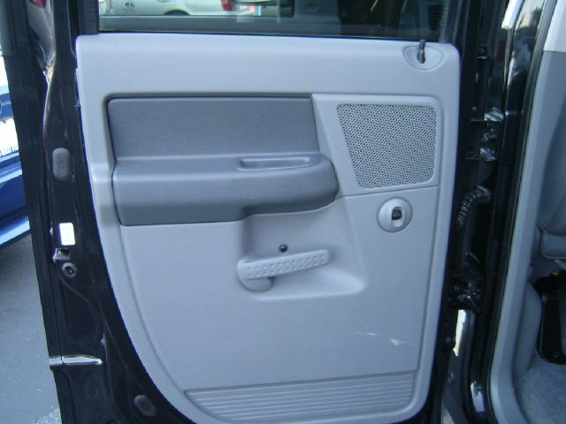 Dodge Ram 1500 2006 photo 16